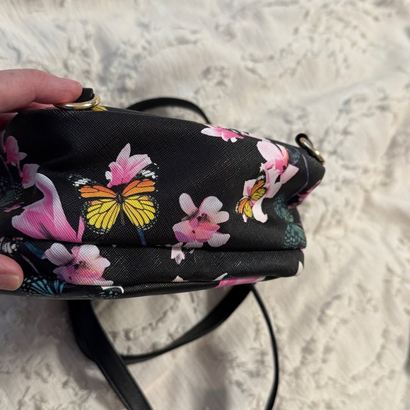 Floral Crossbody Bag can be worn as mini backpack see pics for measurements - Picture 6 of 7